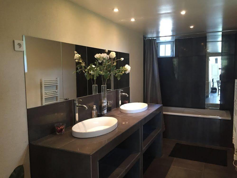 Domaine Du Moulin De Champie - Versailles - Gites & Suites Feucherolles Экстерьер фото
