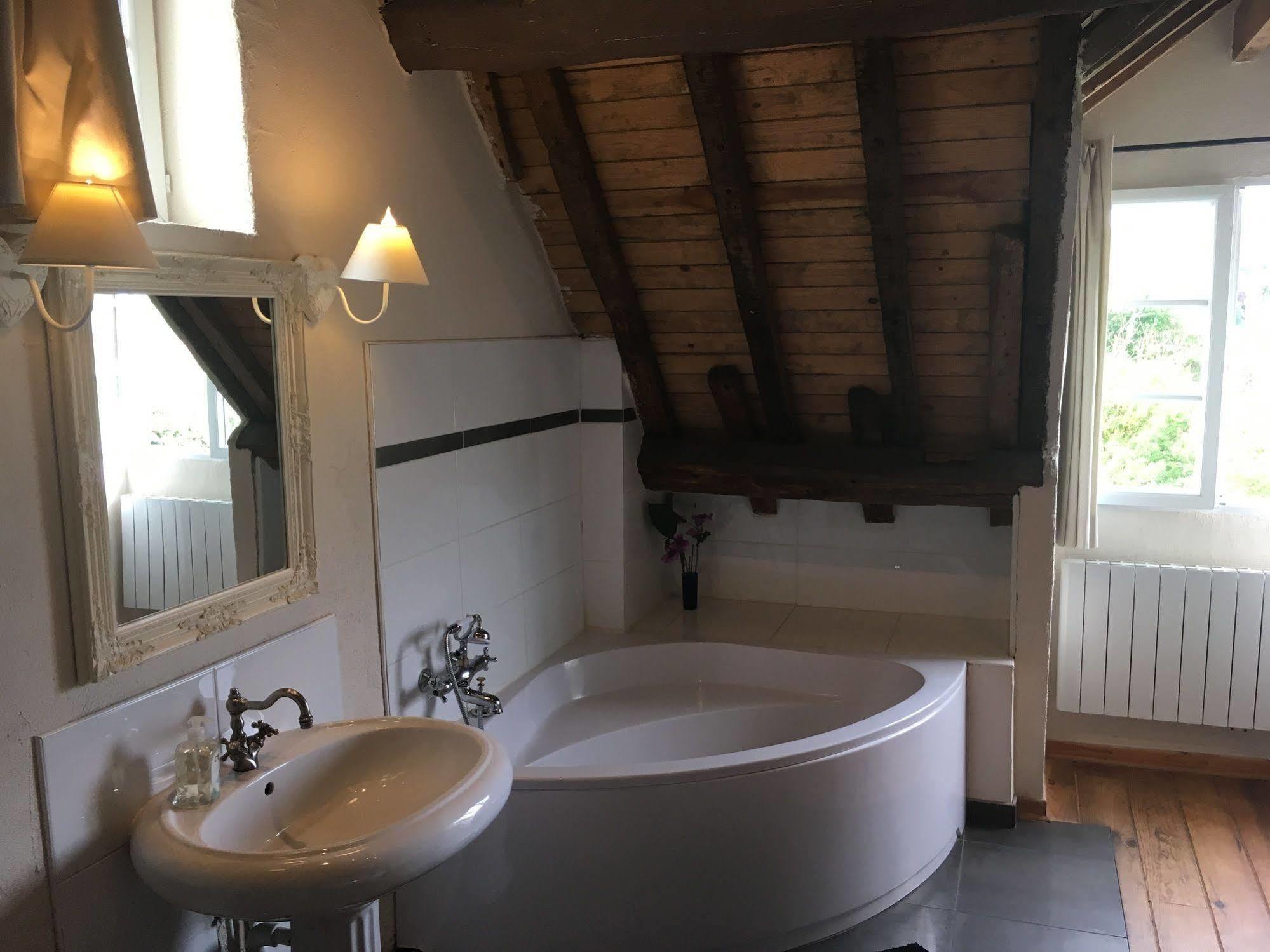 Domaine Du Moulin De Champie - Versailles - Gites & Suites Feucherolles Экстерьер фото